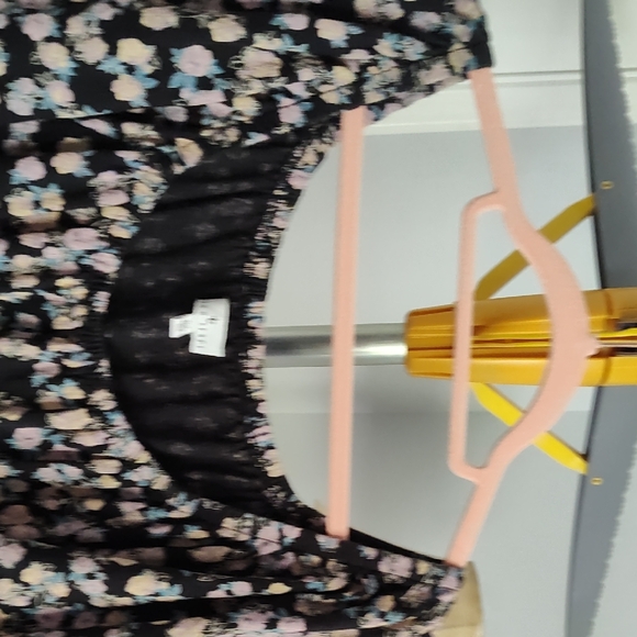 True Craft Black Floral Dress - Picture 6 of 7